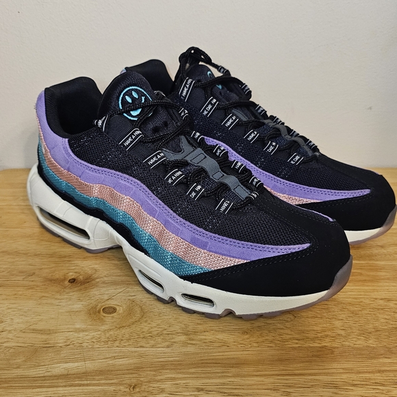 Nike Air Max 95 Black with Purple and Teal Pre Owned With Box